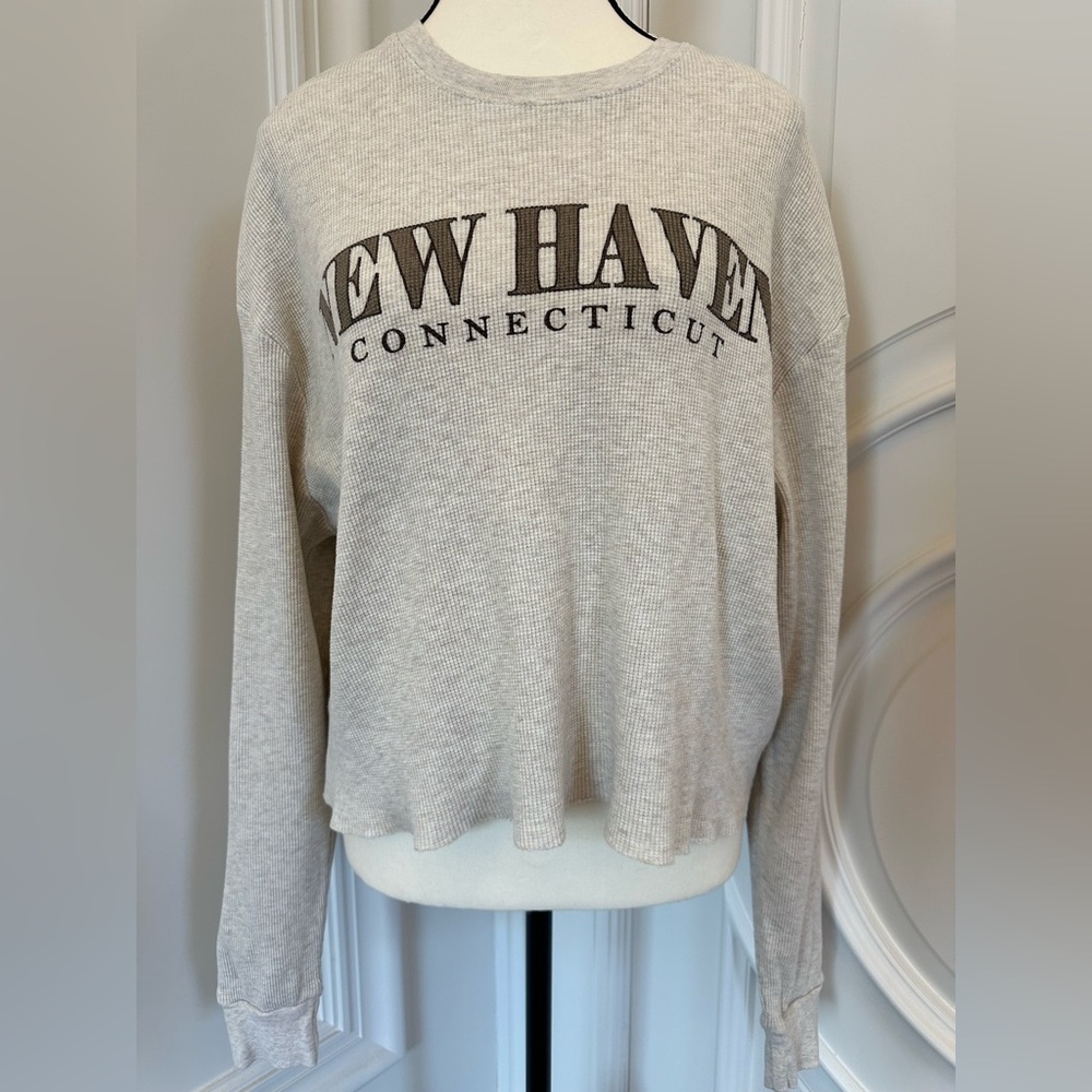 Harlow Cream Full Sleeve 100% Cotton Top: New Haven Connecticut (Size Small)